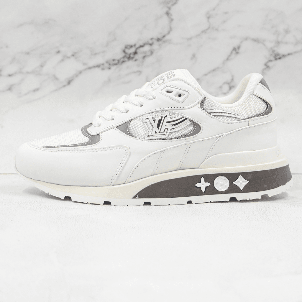 Run Away Sneakers Suede with Mesh White