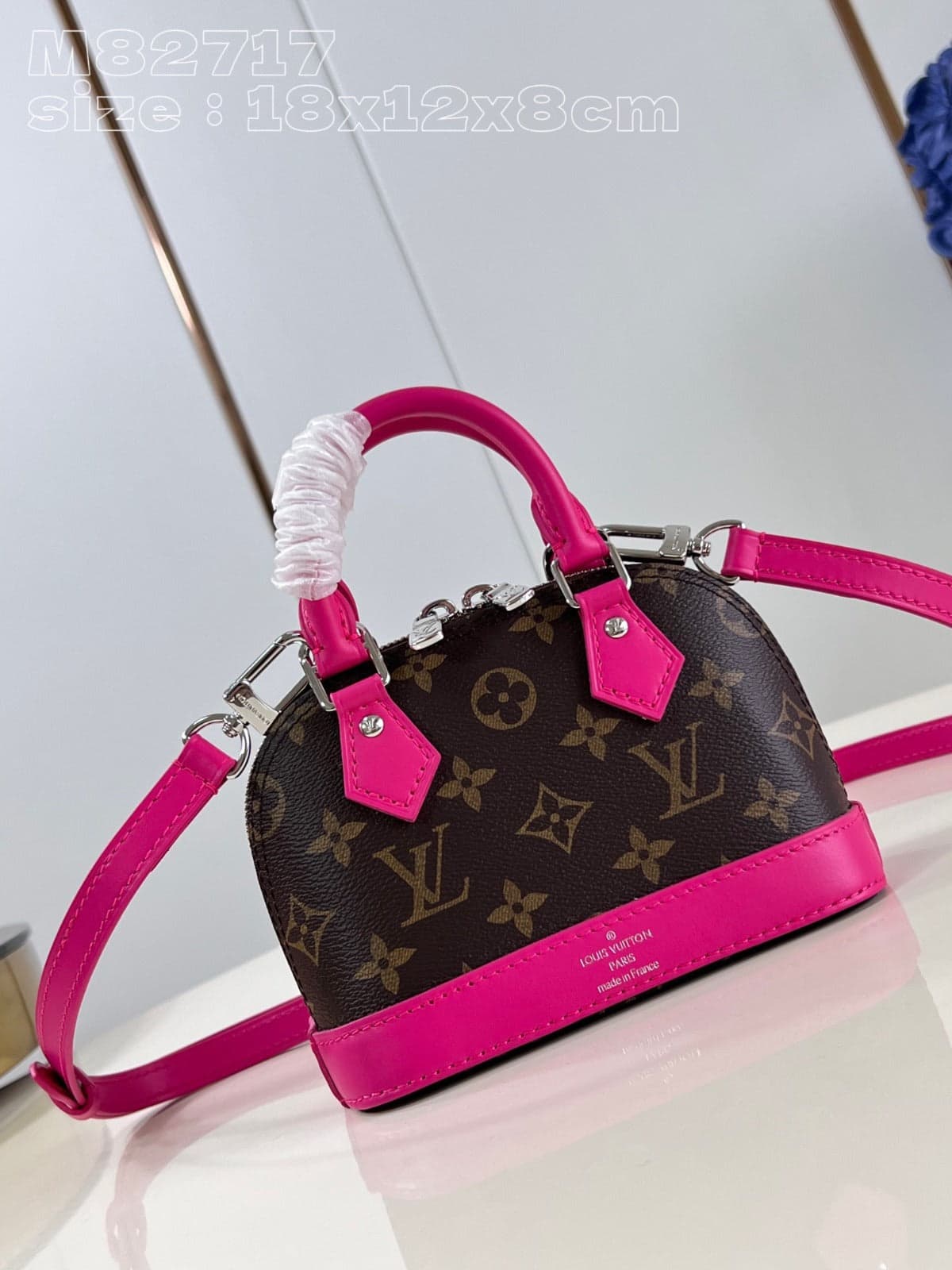 LV Alma Nano em canvas Monogram Pink