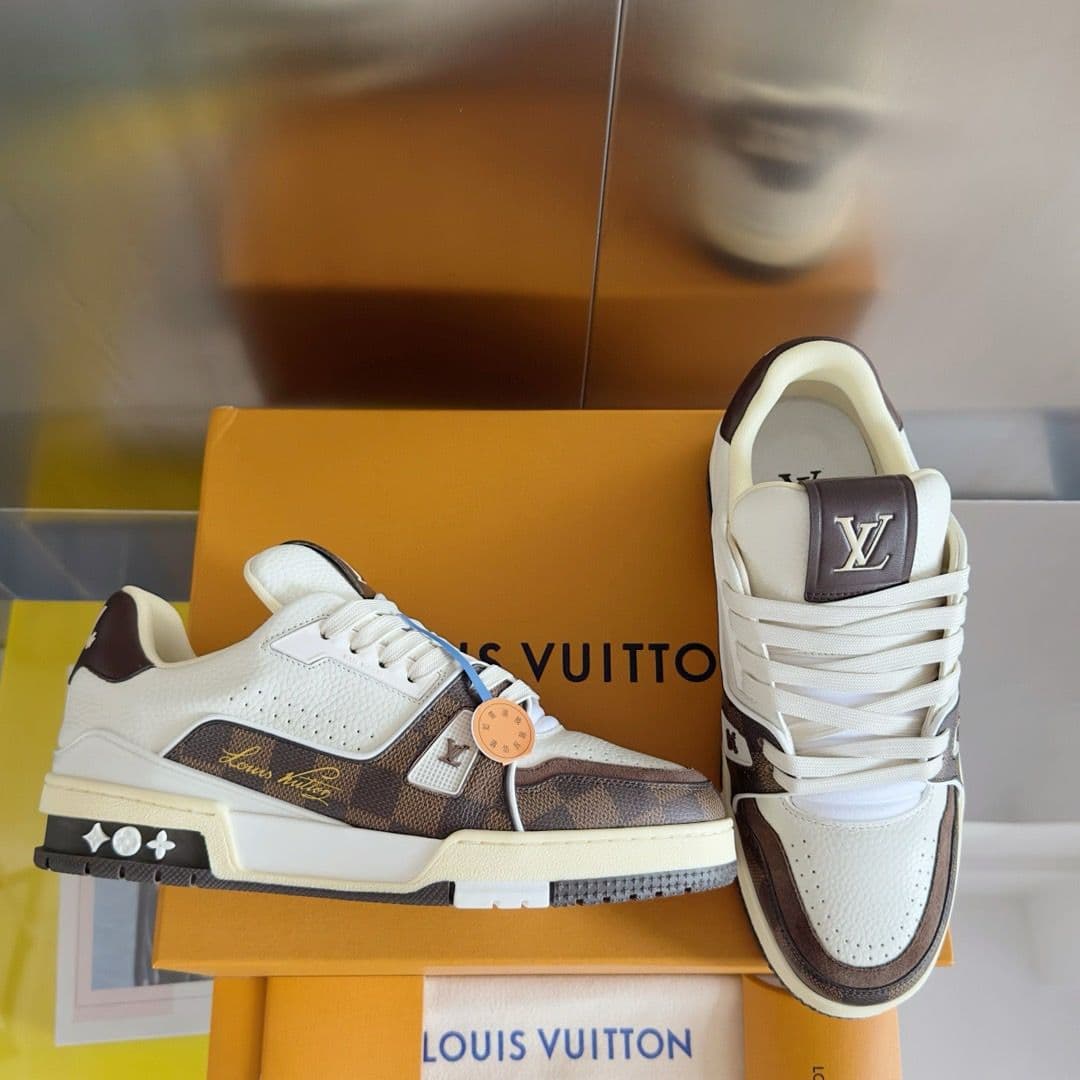Lv Trainer #54 Brown.