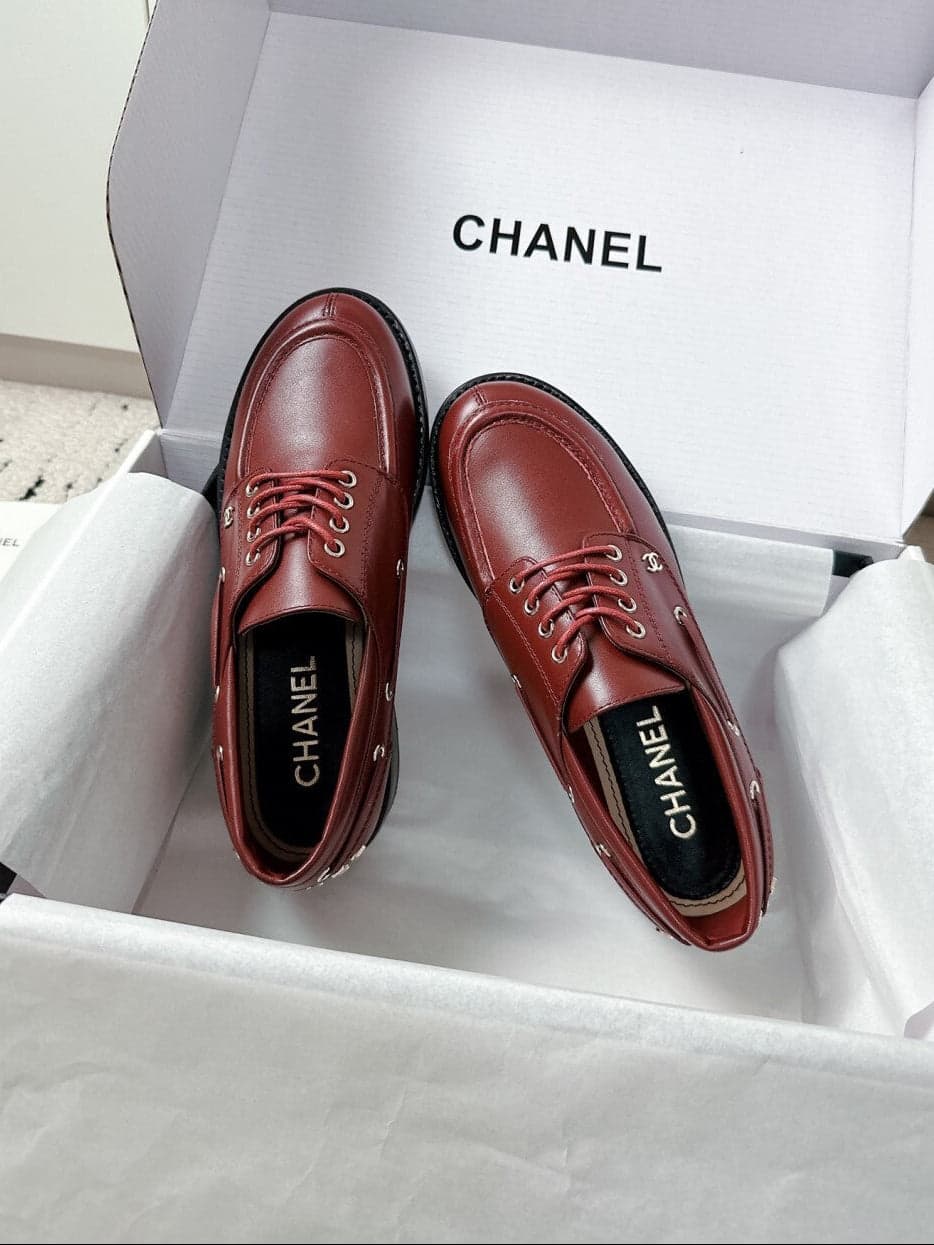 Derby Chanel 25 Edition red