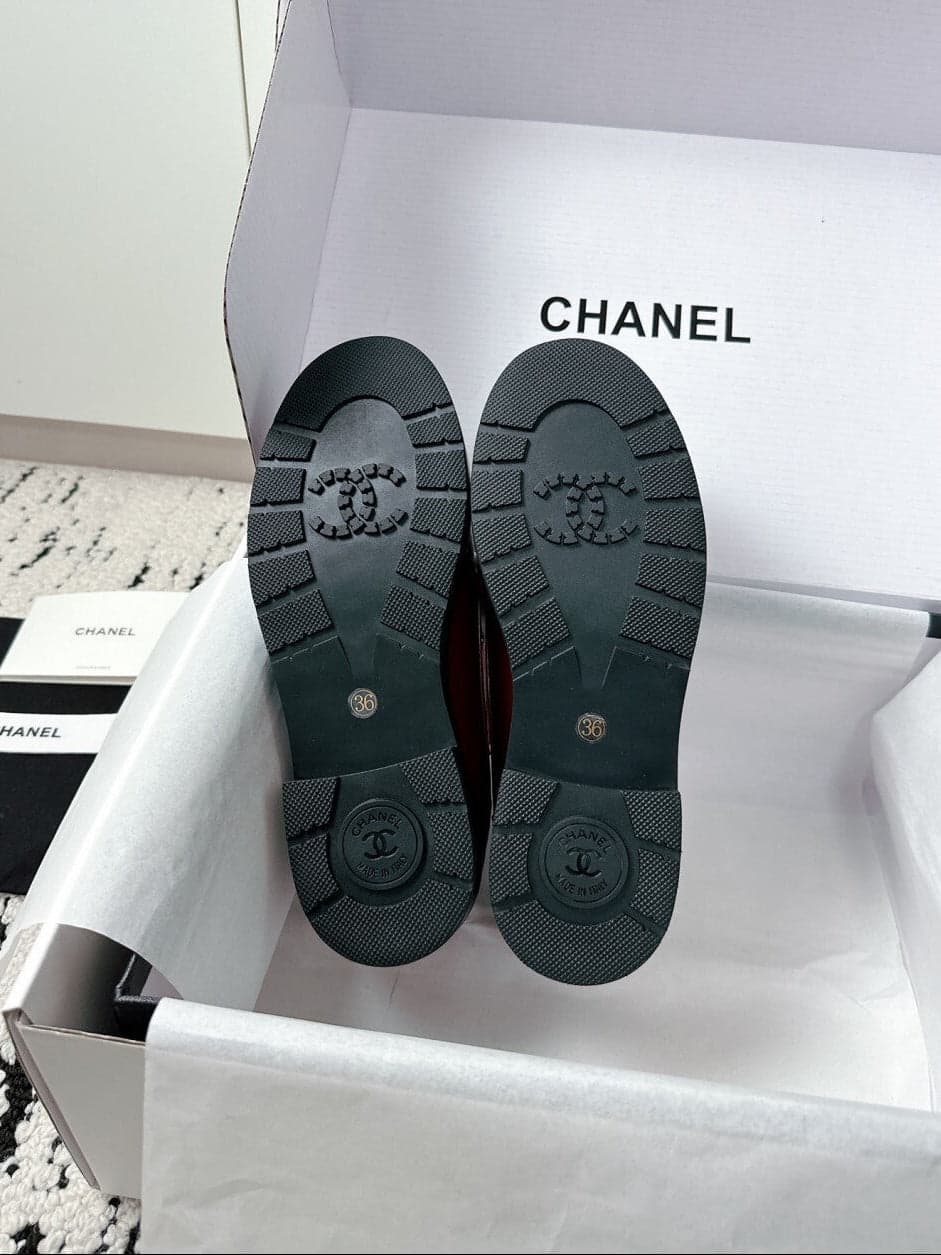 Derby Chanel 25 Edition red