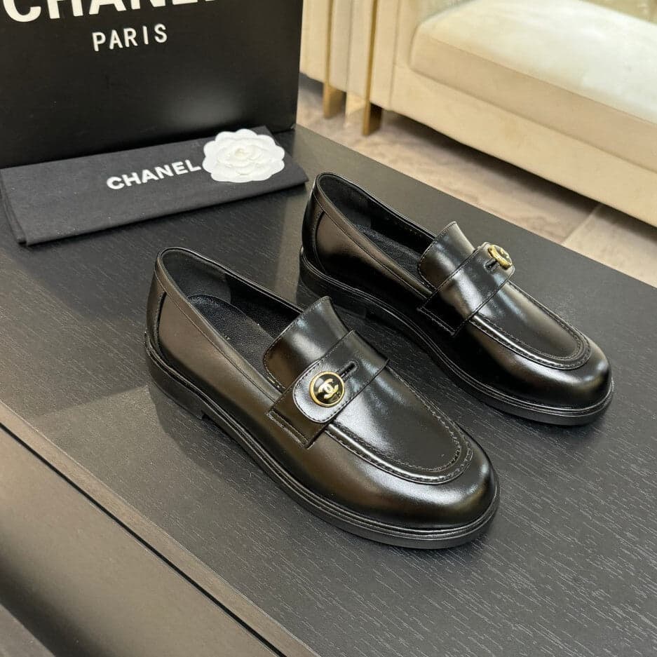 Chanel Timeless Loafer black