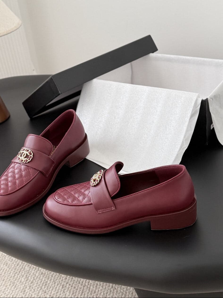 Mocassim Lambskin Ivory red.