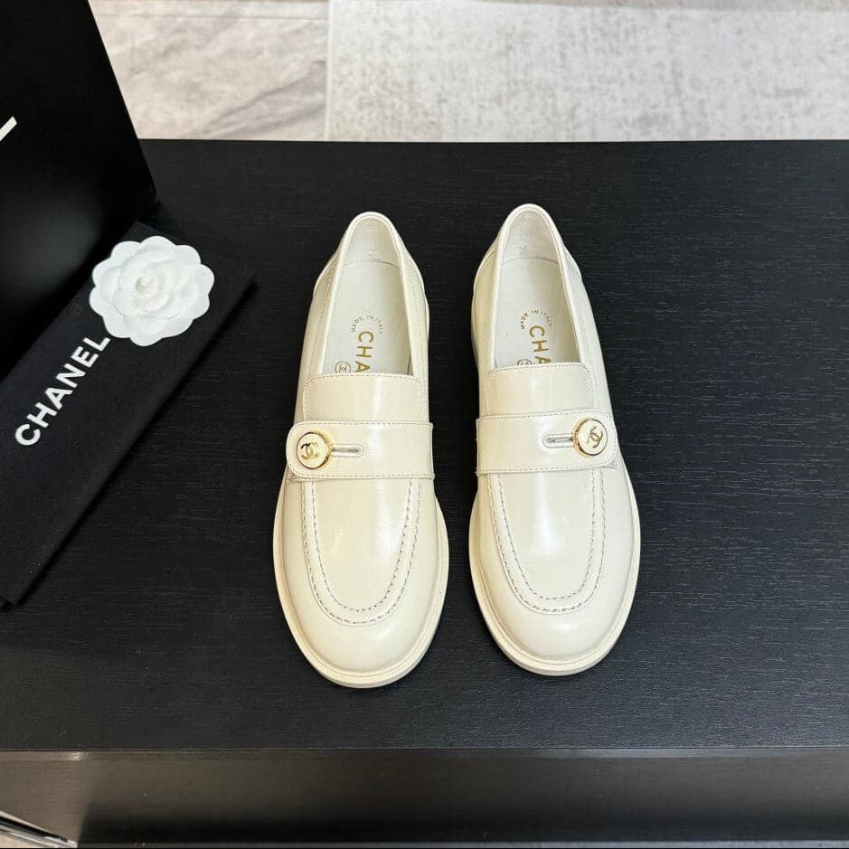 Chanel Timeless Loafer white
