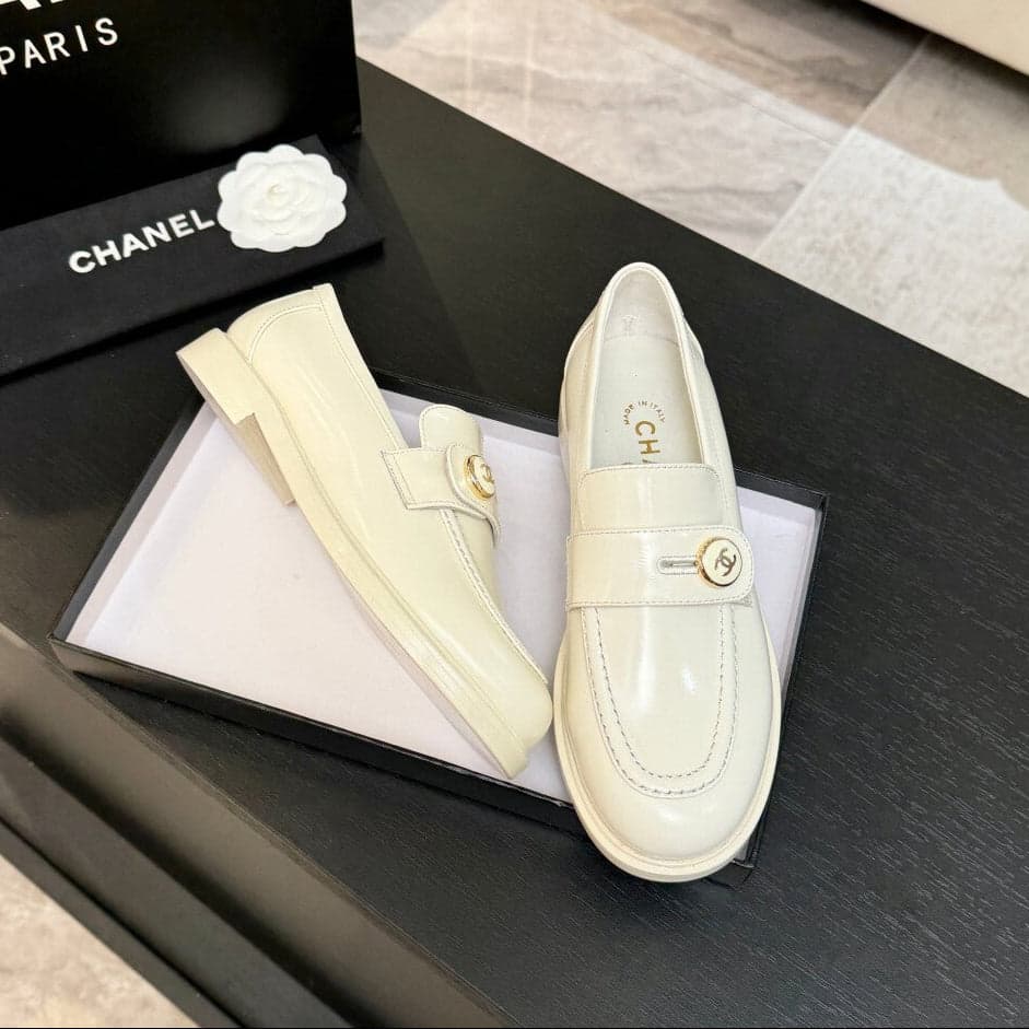 Chanel Timeless Loafer white