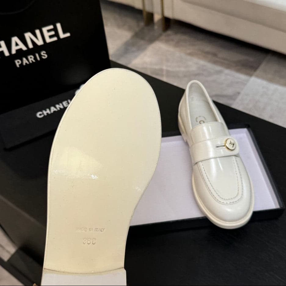 Chanel Timeless Loafer white