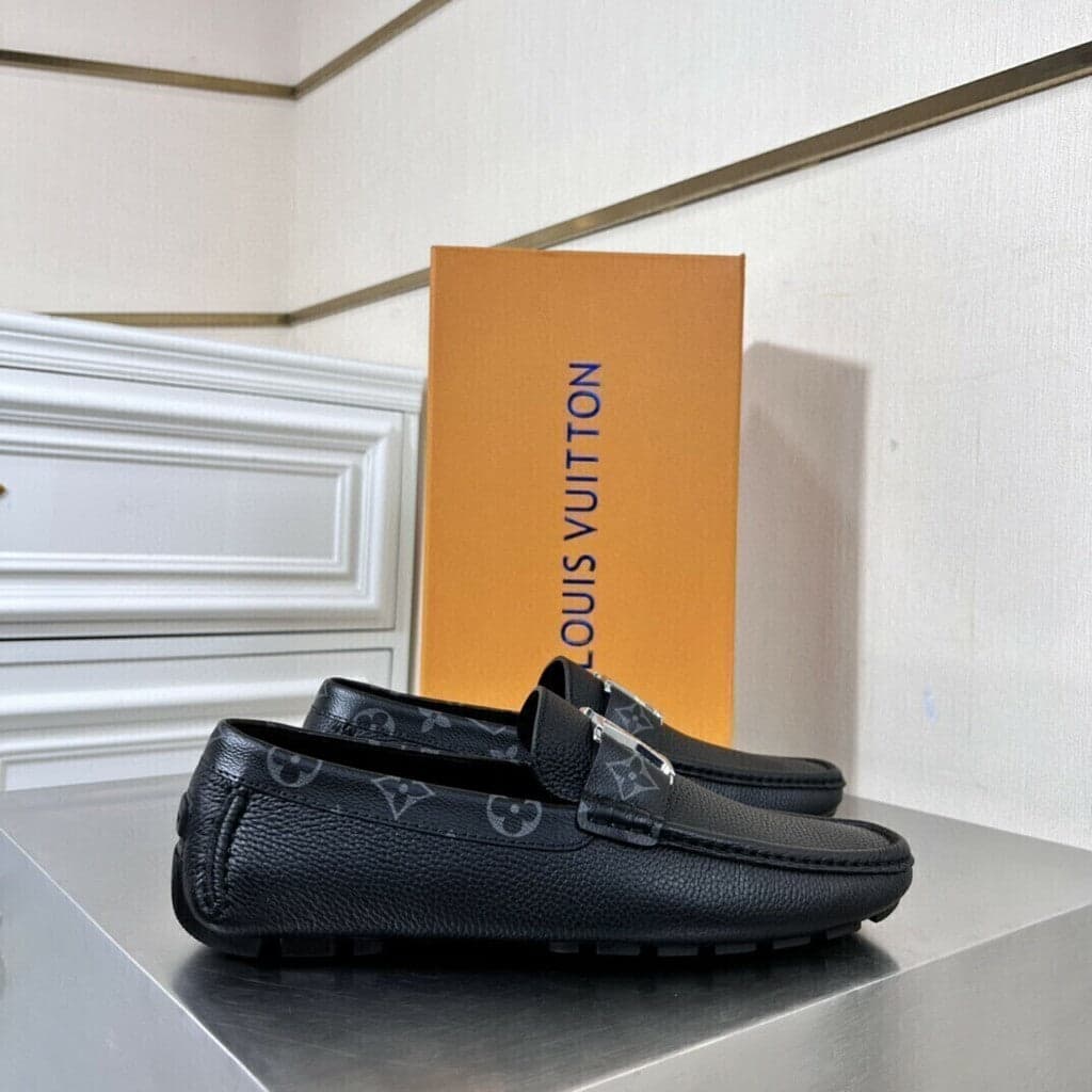 Mocassim Louis Vuitton LV Loafer Preto.