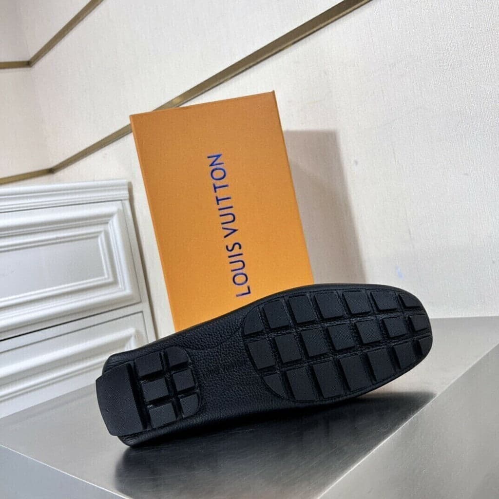 Mocassim Louis Vuitton LV Loafer Preto.