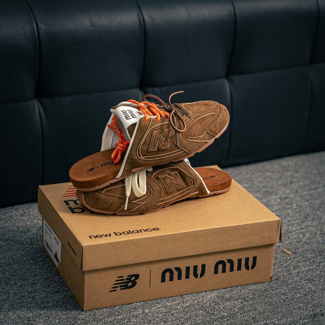Mule New Balance x Miu Miu 530 SL.
