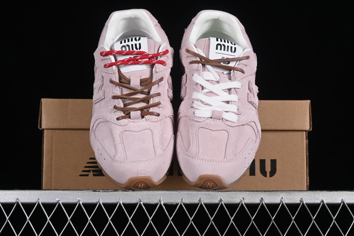 New Balance 530 SL Miu Miu Rose.