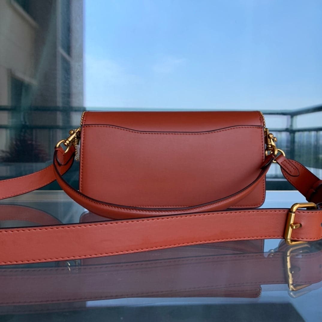 oach Tabby Shoulder Bag 26 in Signature Canvas with Beadchain