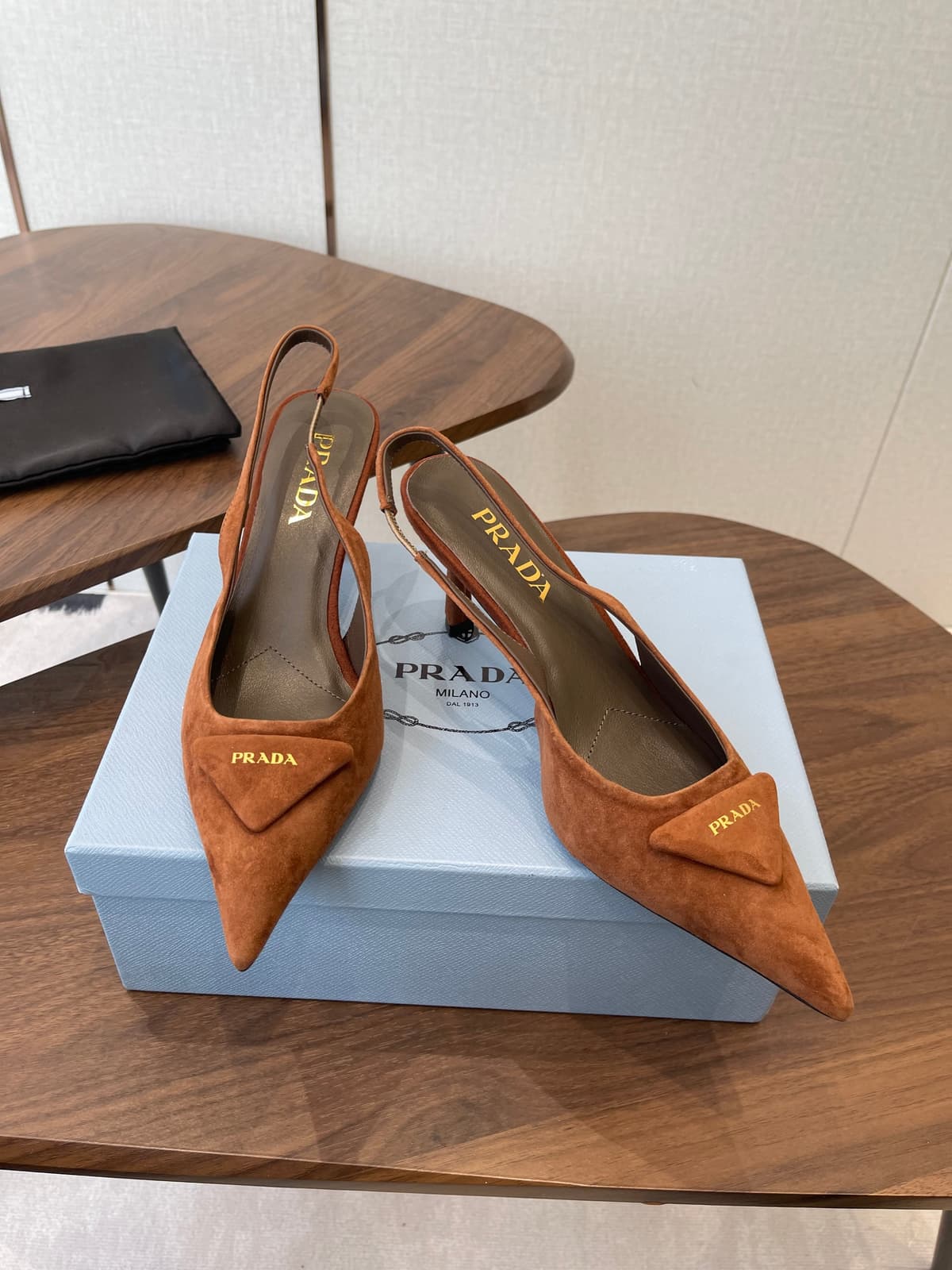 Prada Scarpin Slingback Pumps Suede Brown