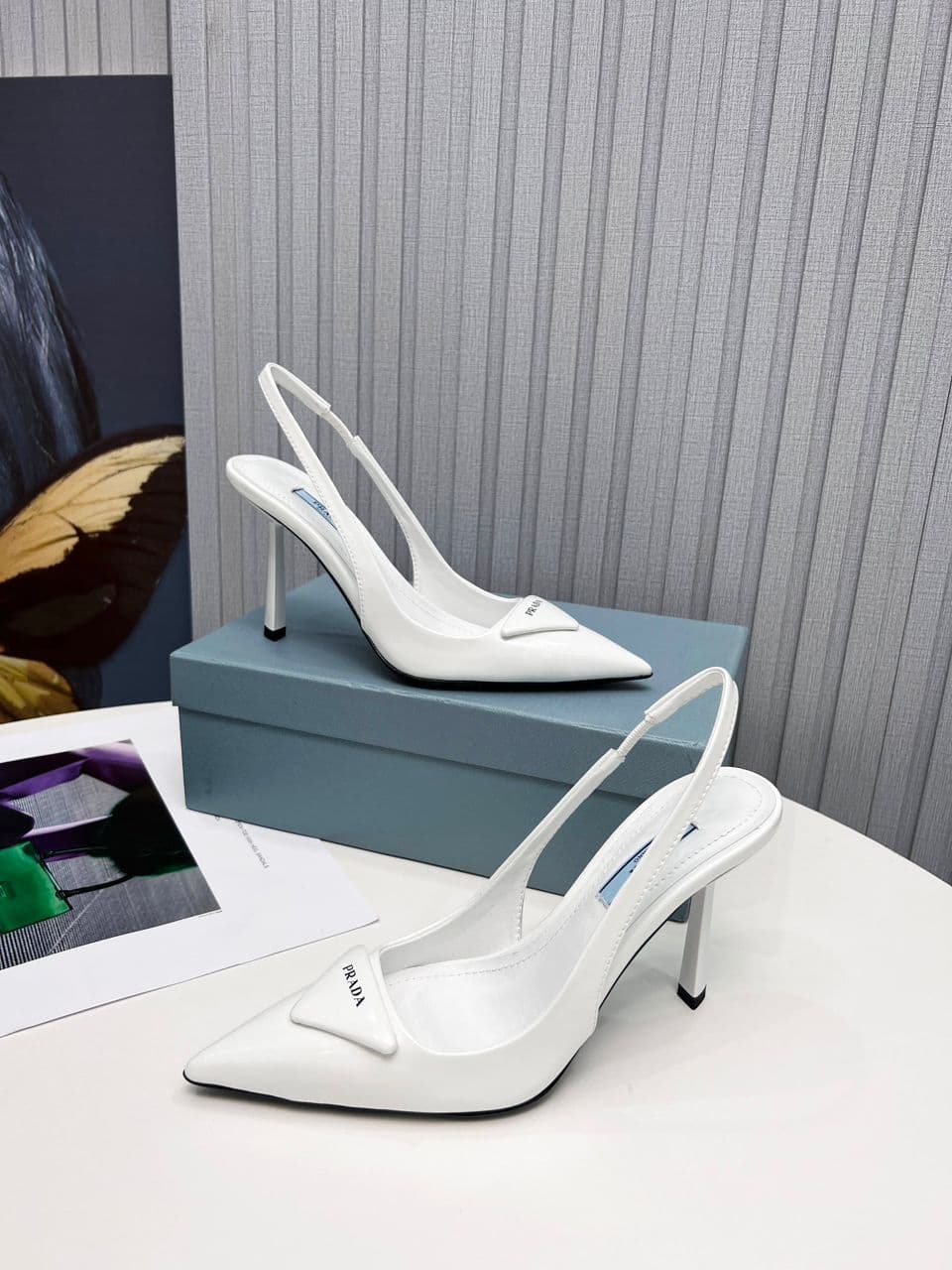 Prada Scarpin Slingback White .