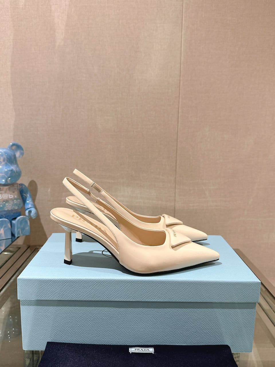 Prada Scarpin Slingback Nude/bege.