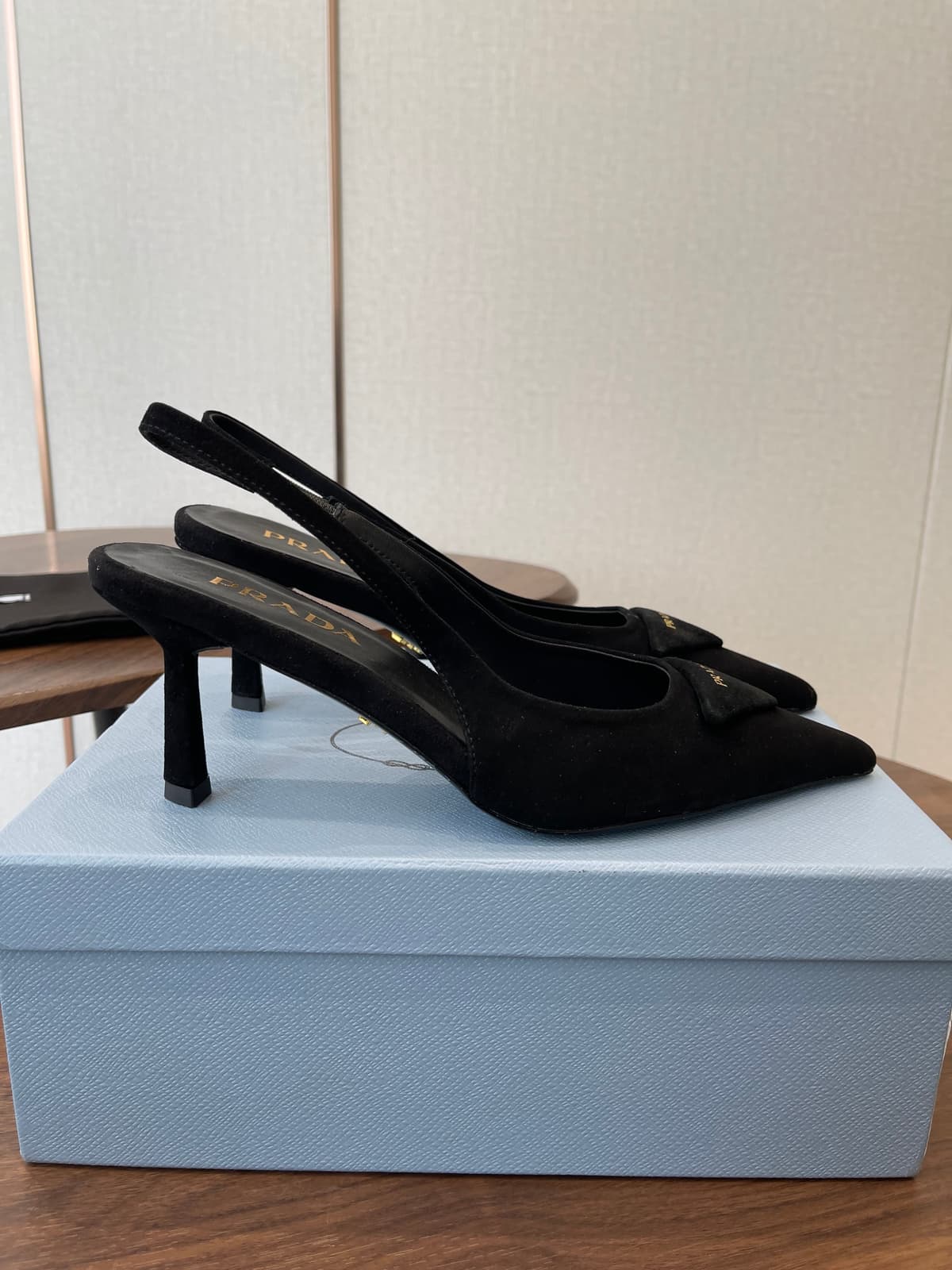 Prada slingback pump suede Black