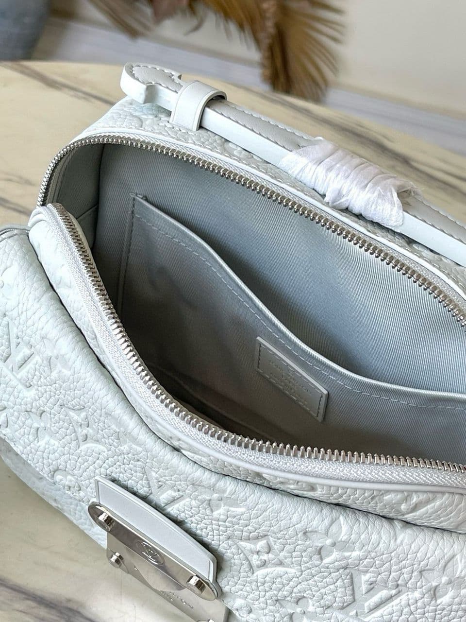 S-lock Messenger Monogram Grey