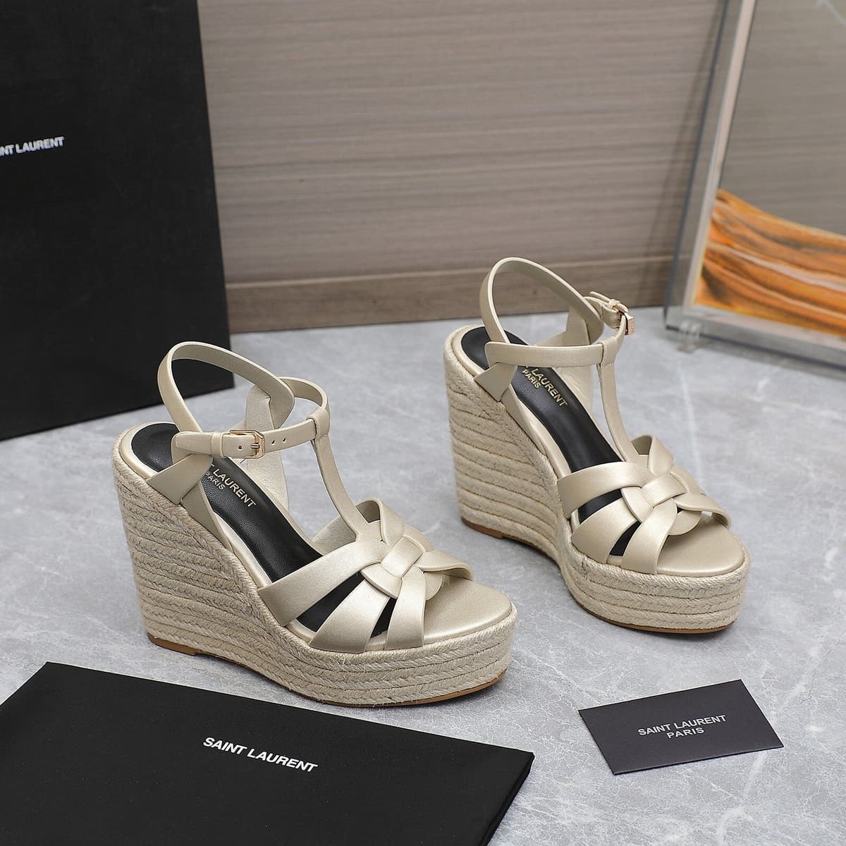 Saint Laurent Espadrille Tribute off-white