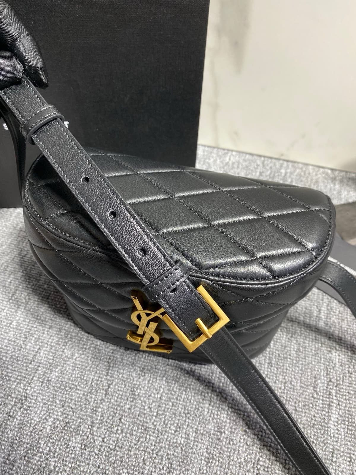 Saint Laurent JUNE Micro Box In Lambskin Black Ferragens Douradas