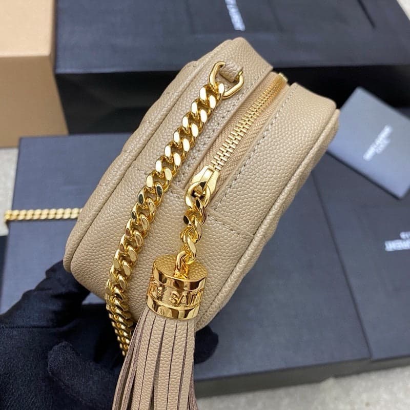 Saint Laurent Lou Camera Bag Bege Ferragens Douradas