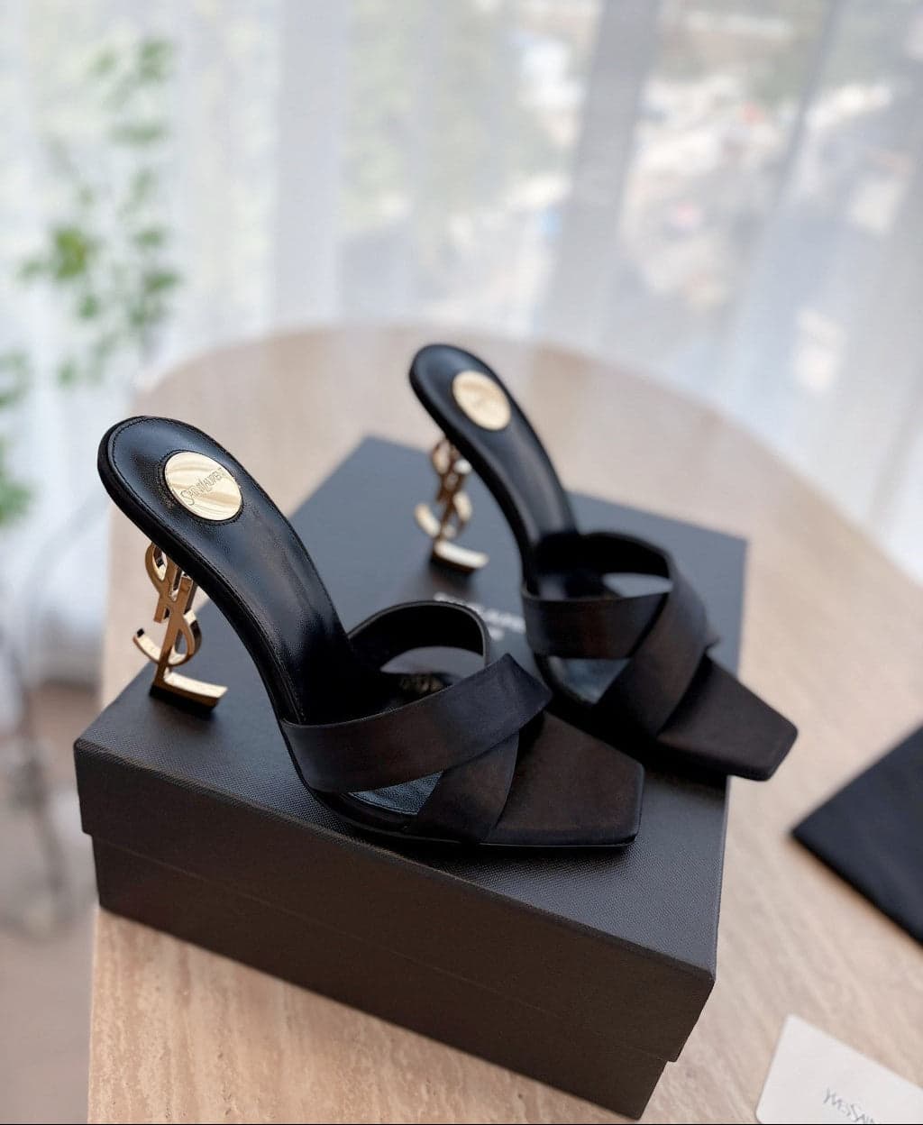 Saint Laurent Mules Opyum Em Crepe De Cetim Black