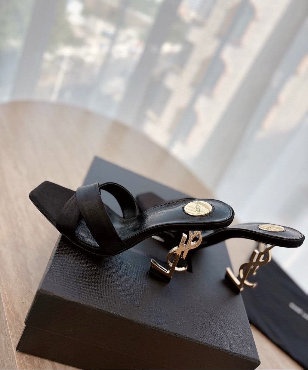 Saint Laurent Mules Opyum Em Crepe De Cetim Black
