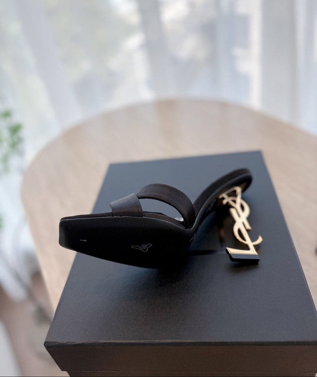 Saint Laurent Mules Opyum Em Crepe De Cetim Black