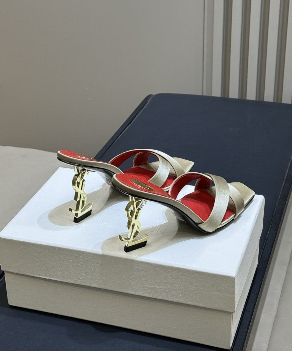 Saint Laurent Mules Opyum Em Crepe De Cetim Rosa Envelhecido