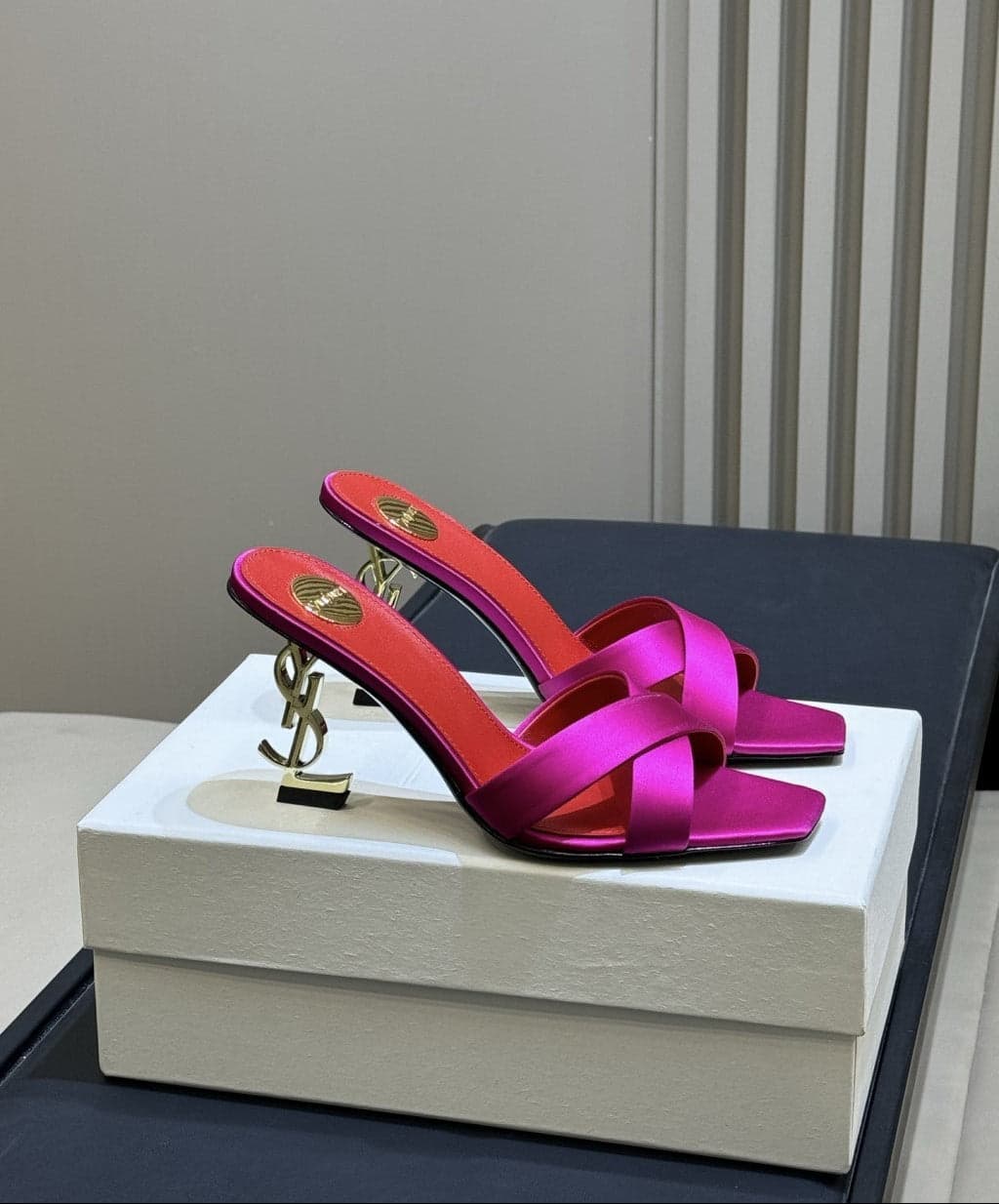 Saint Laurent Mules Opyum Em Crepe De Cetim Rosa Choque