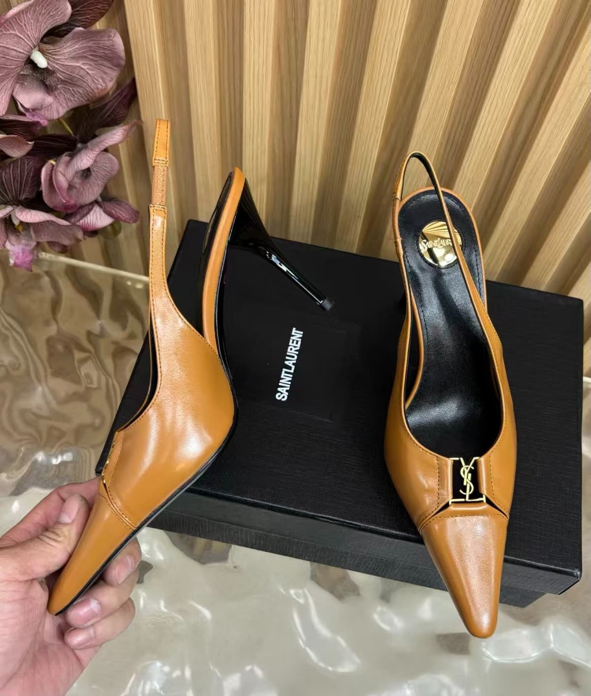 Scarpin Babylone Breteuil Saint Laurent.