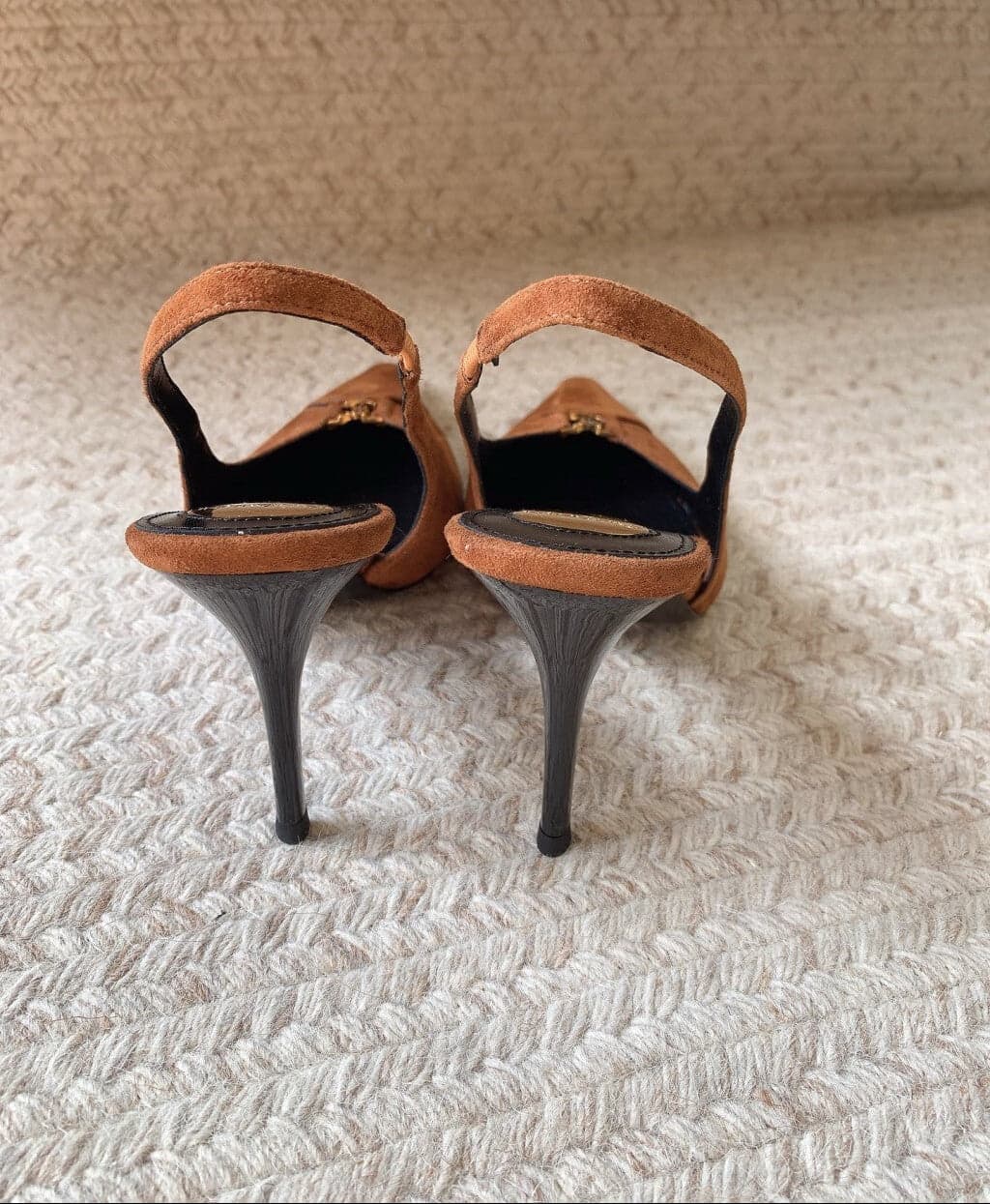 Saint Laurent Scarpin Slingback Babylone Breteuil Camurça 90 mm