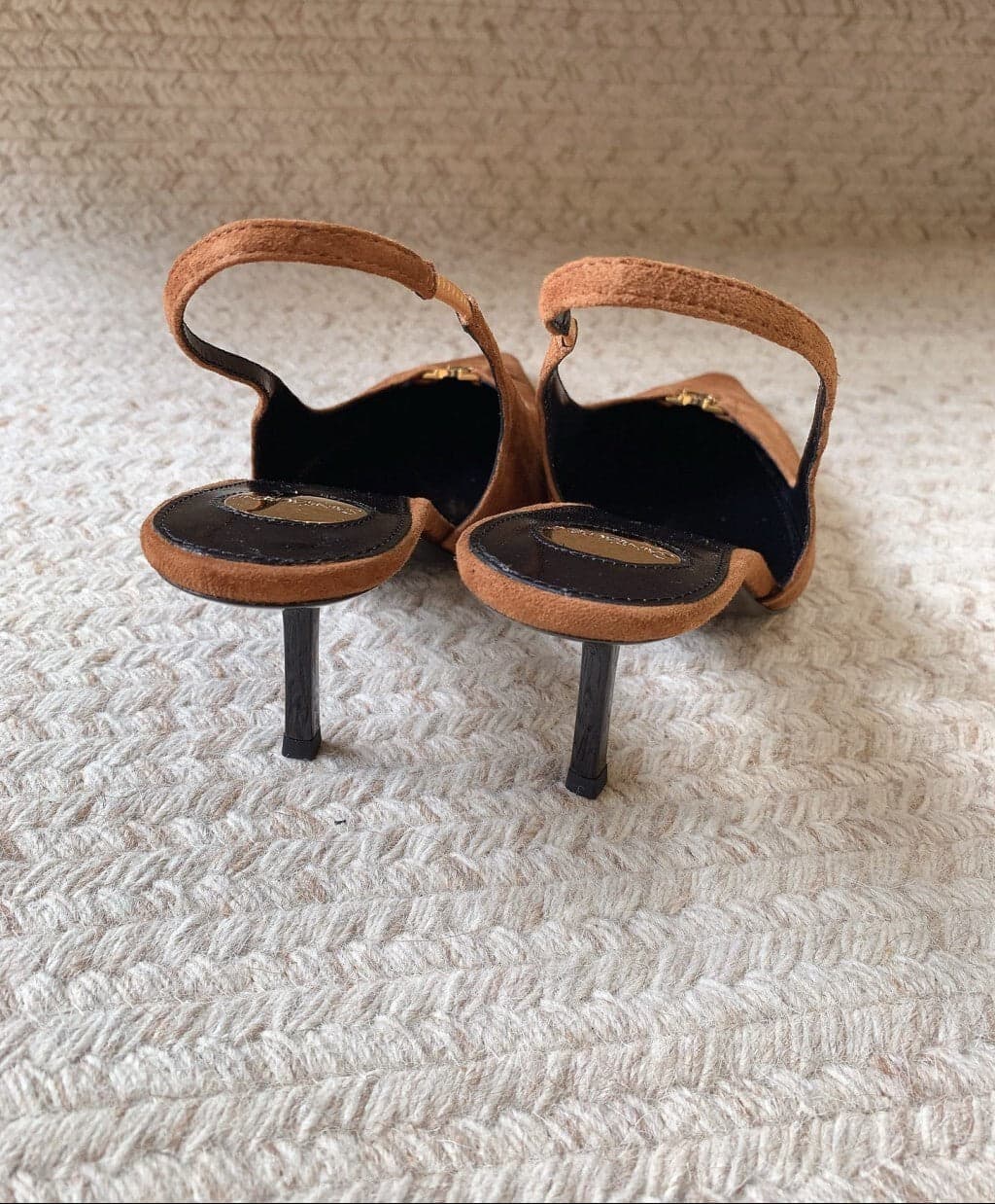 Saint Laurent Scarpin Slingback Babylone Camurça 75 mm