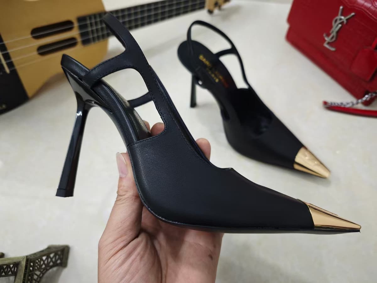 Saint Laurent Scarpin Slingback Jeanne Couro.