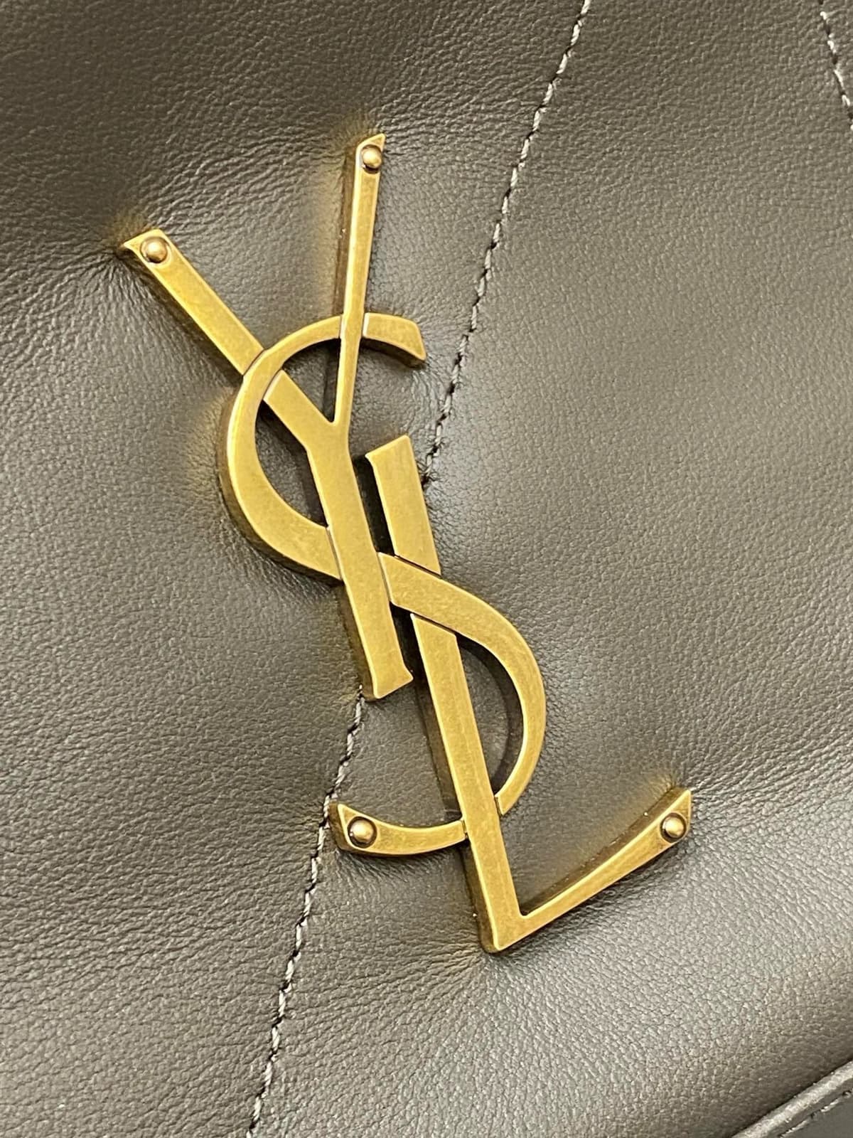 Saint Laurent Shopping Jamie 4.3 Quilted Bag army green Ferragens Douradas