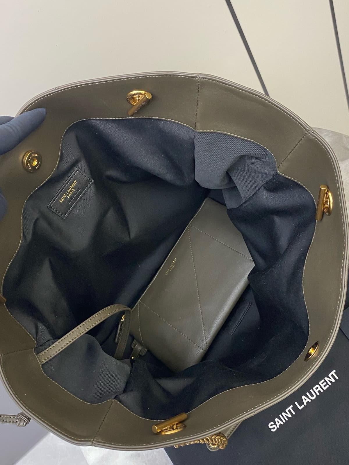 Saint Laurent Shopping Jamie 4.3 Quilted Bag army green Ferragens Douradas
