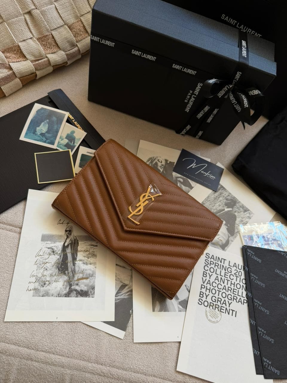 Saint Laurent Shoulder Bag Brown Ferragens Douradas