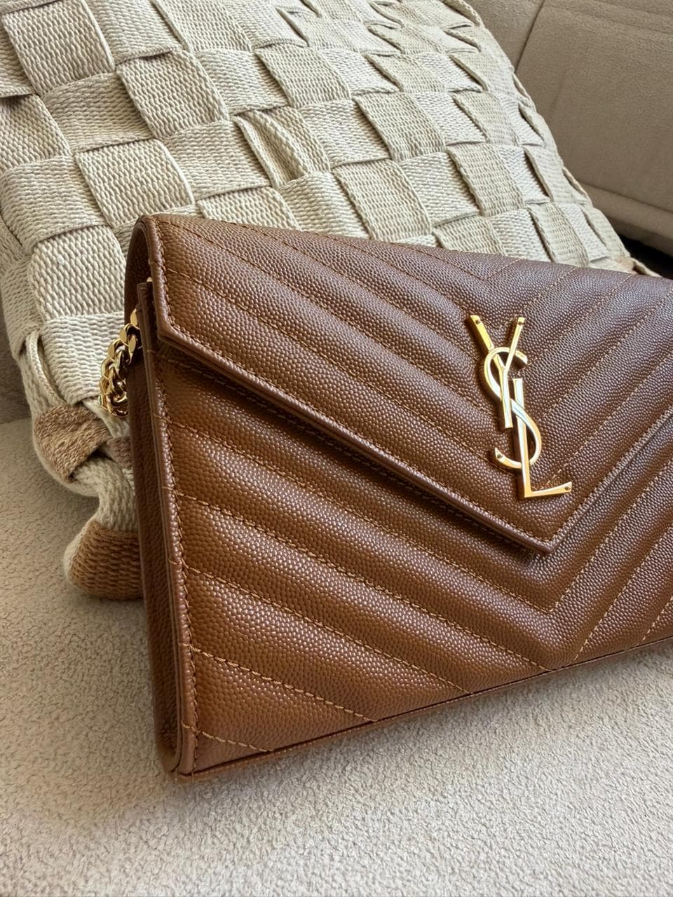 Saint Laurent Shoulder Bag Brown Ferragens Douradas