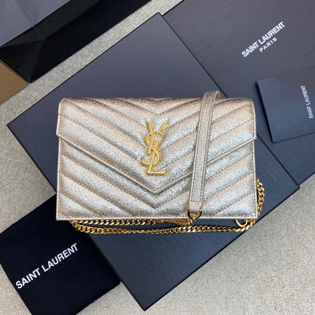 Saint Laurent Shoulder Bag Champagne Metalizado Ferragens Douradas