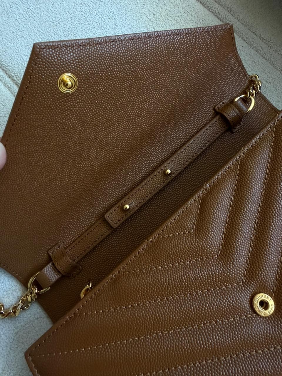 Saint Laurent Shoulder Bag Brown Ferragens Douradas