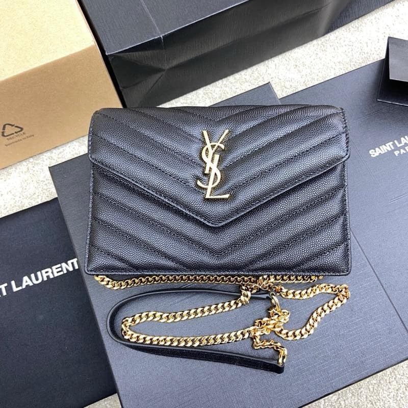 Saint Laurent Shoulder Bag Black Ferragens Douradas