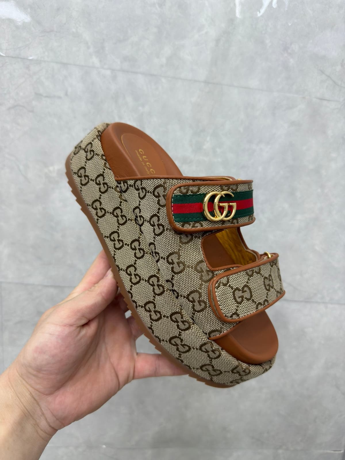 Sandália GG Plataforma Slider com Double Bege.