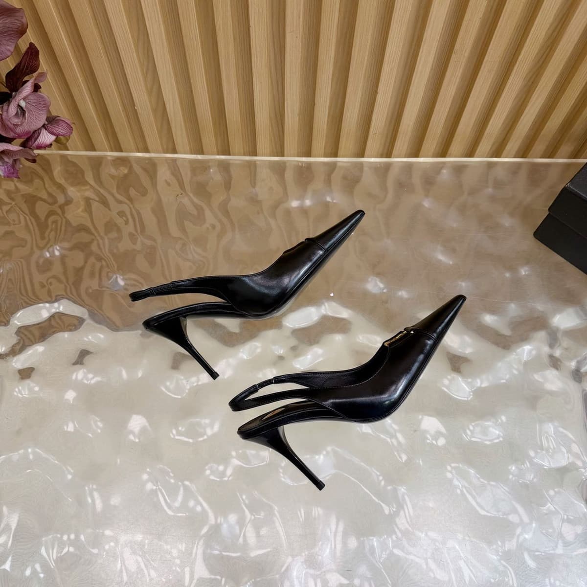 Scarpin Slingback Babylone Breteuil Black Saint Laurent.