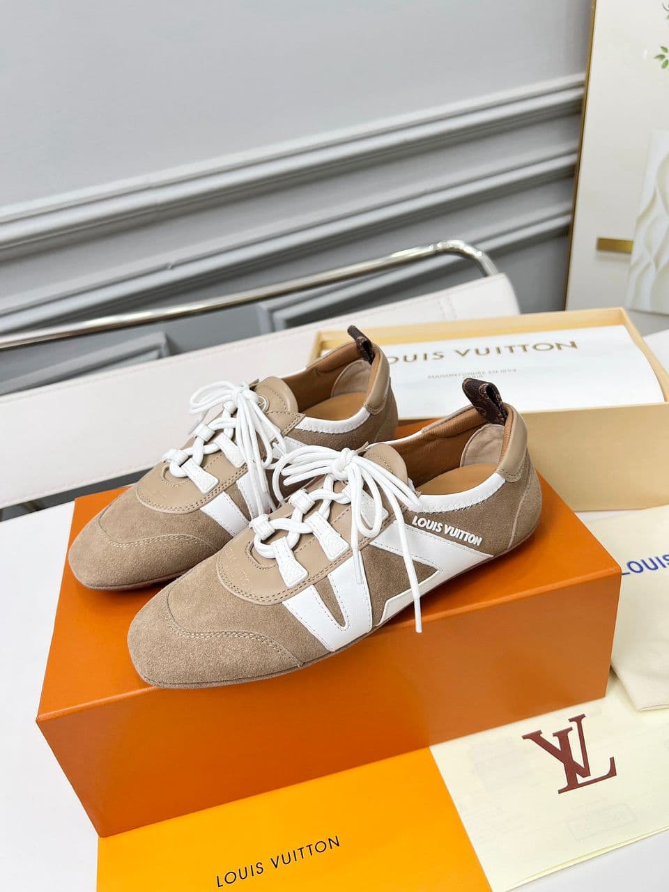 Sneakerina LV