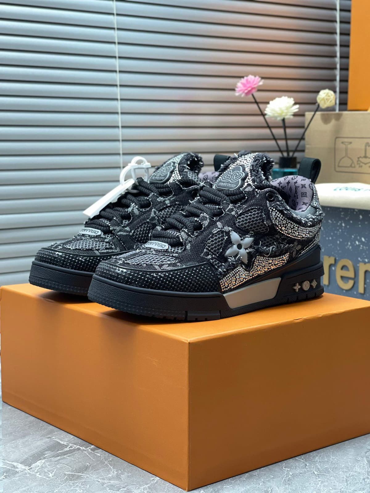 Trainer Skate Black Swarovski Monogran