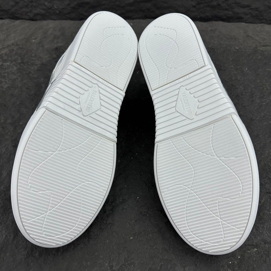 Valentino Garavani VLTN Band Sneaker Couro Branco .