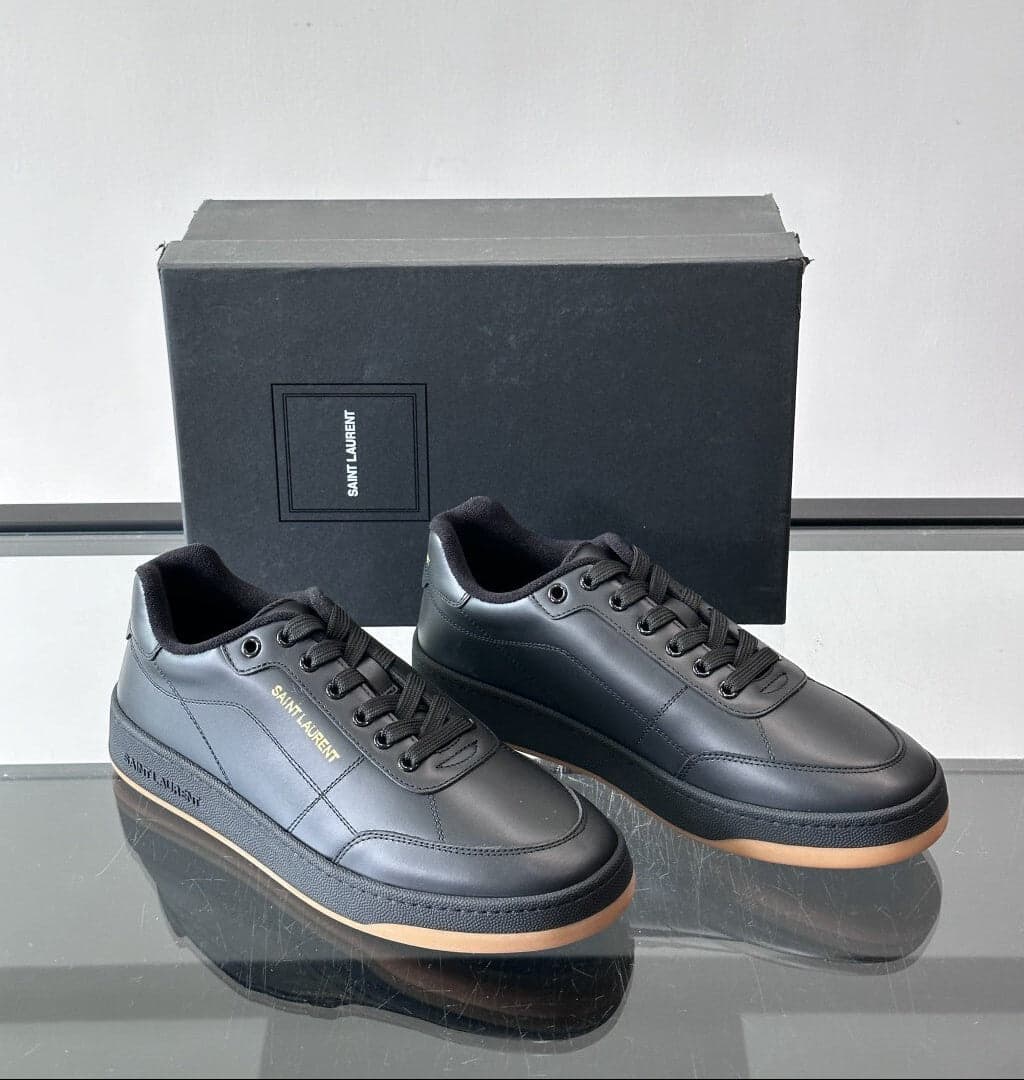 TÊNIS YVES SAINT LAURENT