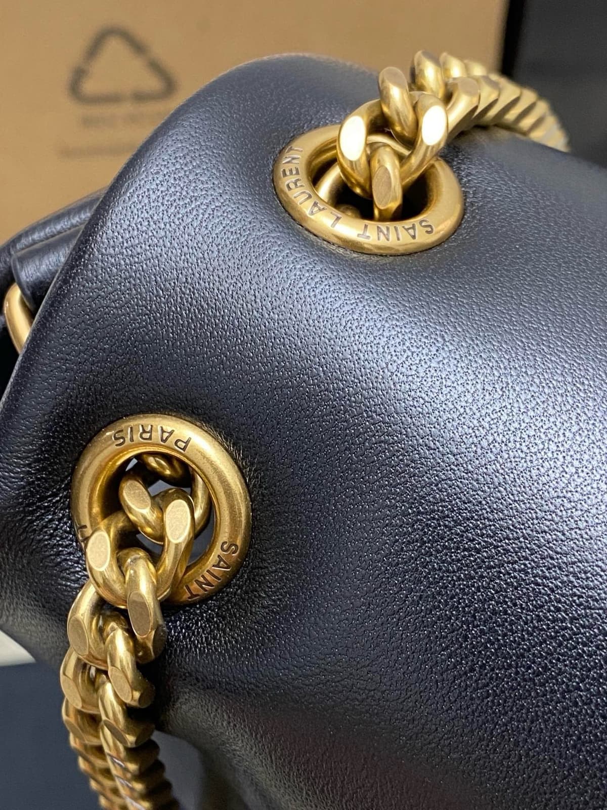 Yves Saint Laurent Calypso Lambskin Black Ferragens Douradas