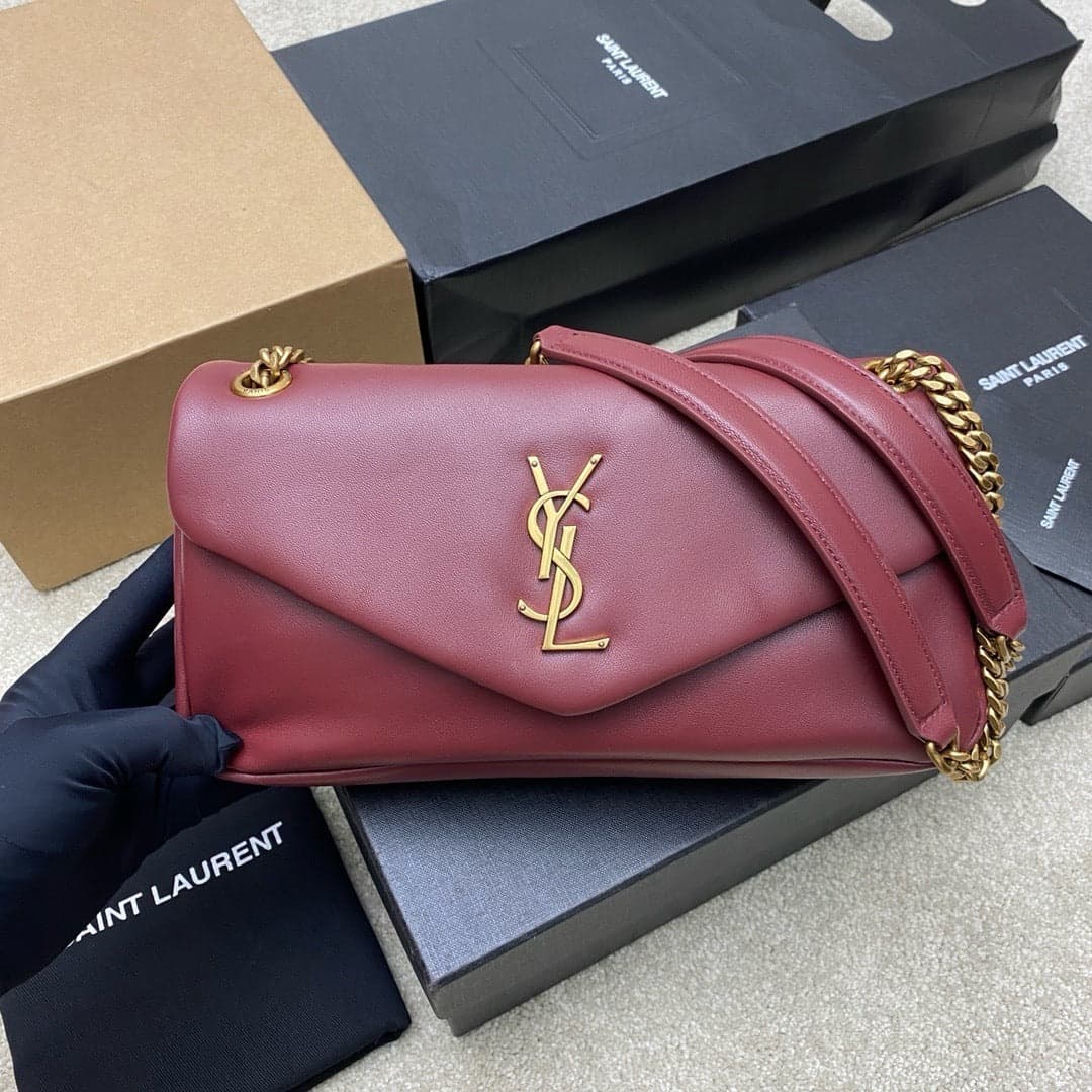 Yves Saint Laurent Calypso Lambskin Board Ferragens Douradas
