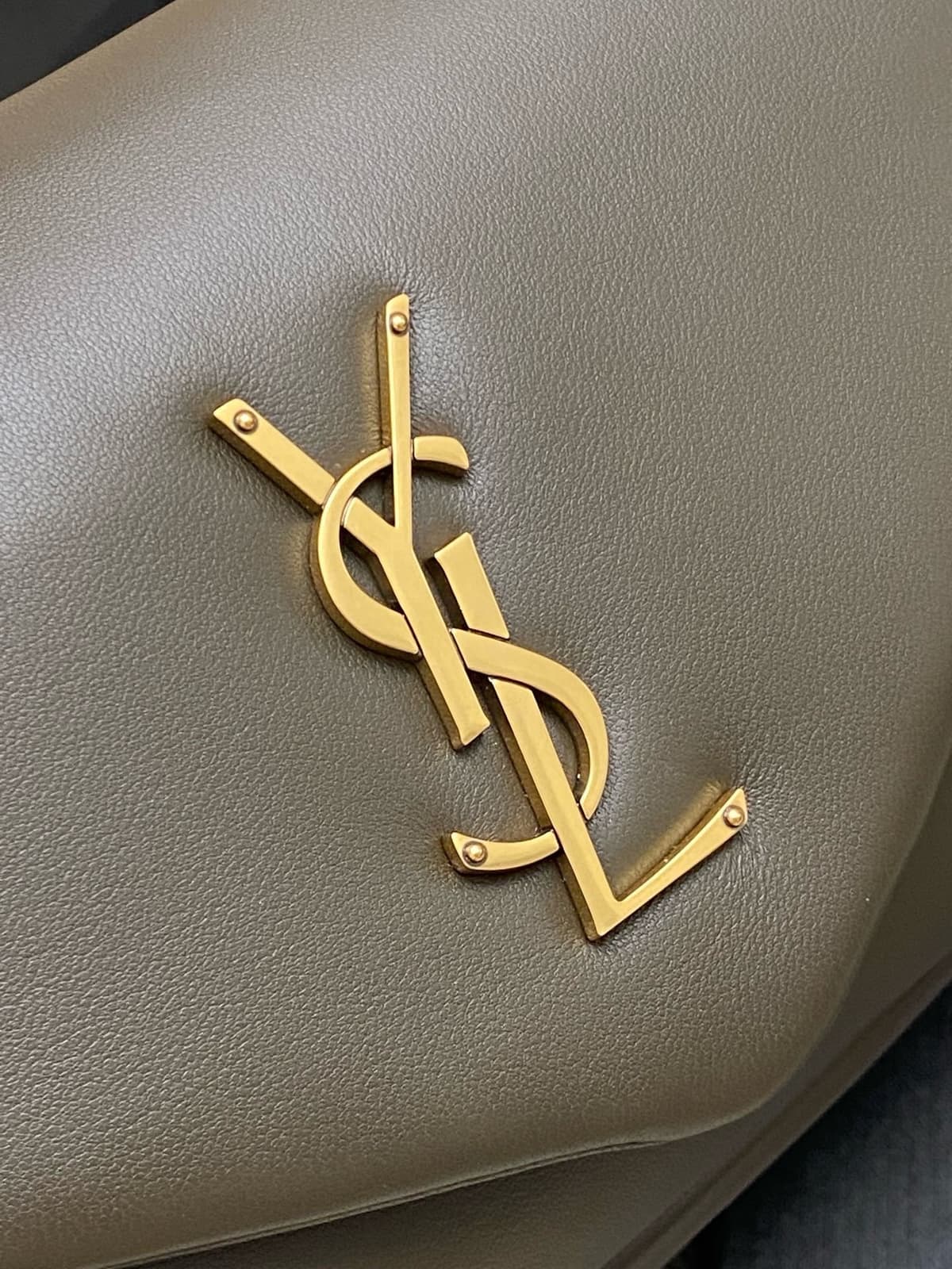 Yves Saint Laurent Calypso Lambskin Brown Ferragens Douradas